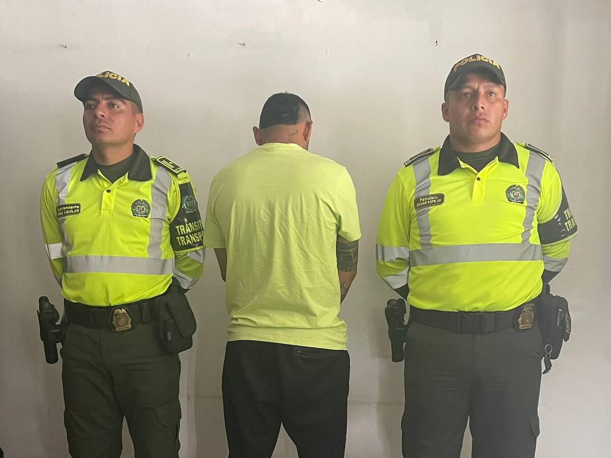 Fue capturado, al parecer por conducir con licencia falsa en la vía Manizales - La Siria
