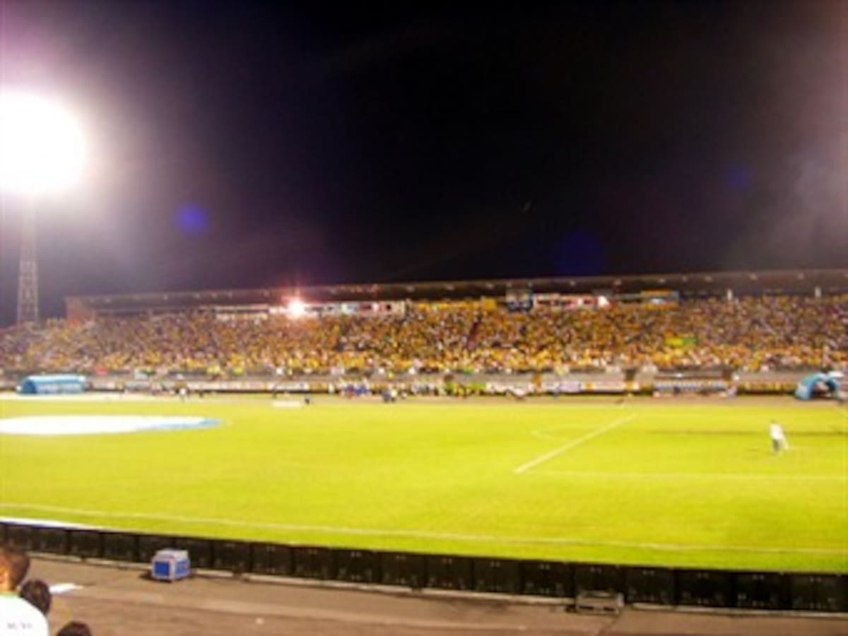 Estadio de Neiva fue suspendido dos fechas por invasión de la cancha