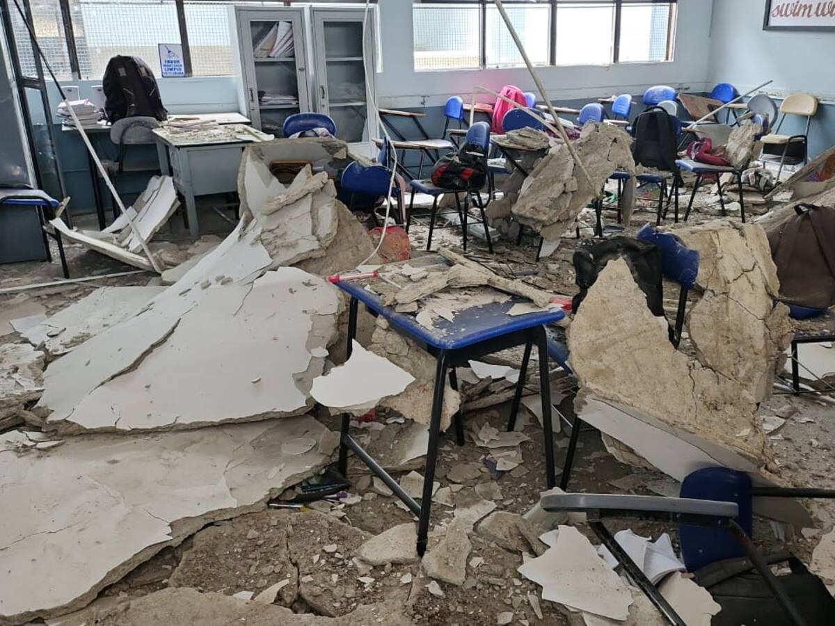Unos 15 estudiantes resultaron lesionados por caída de drywall en institución.