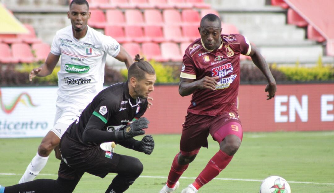 El paraguayo Gerardo Ortiz, portero del Once Caldas, fue la gran figura del encuentro.