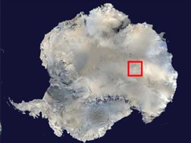 Hallan miles de formas de vida en lago subglacial de la Antártida