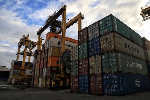 Congestión de contenedores en Buenaventura. Foto/Colprensa.