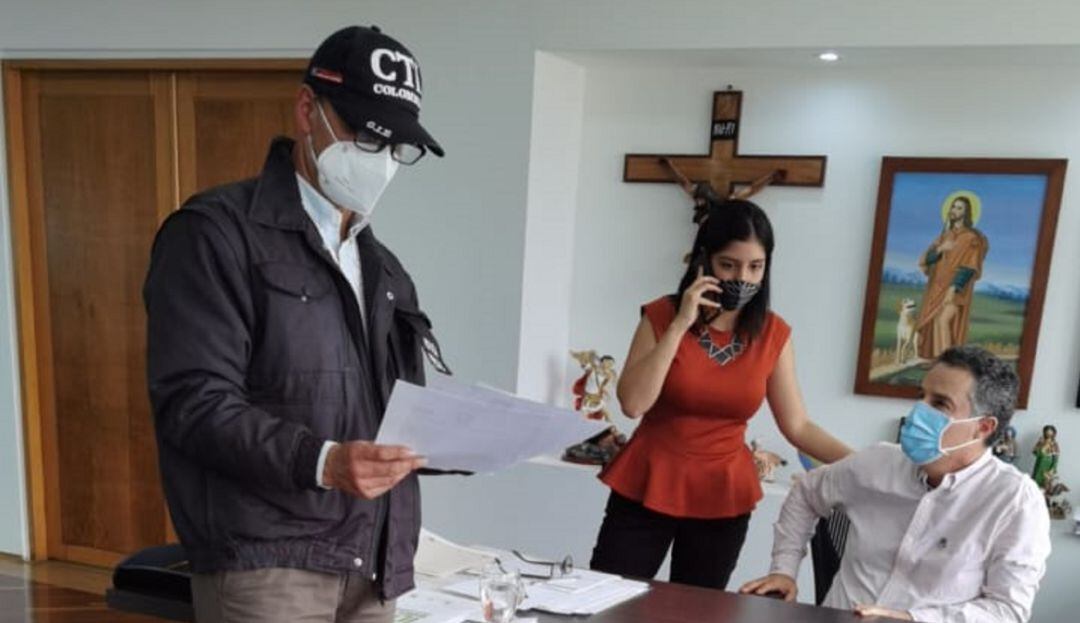 La Fiscalía le concedió inmunidad penal a dos contratistas y a cambio declaran en el proceso que se sigue en contra del detenido gobernador de Antioquia, Aníbal Gaviria