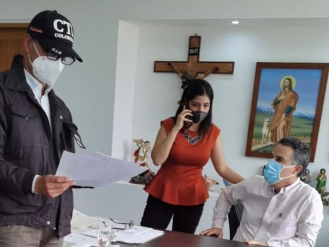 La Fiscalía le concedió inmunidad penal a dos contratistas y a cambio declaran en el proceso que se sigue en contra del detenido gobernador de Antioquia, Aníbal Gaviria