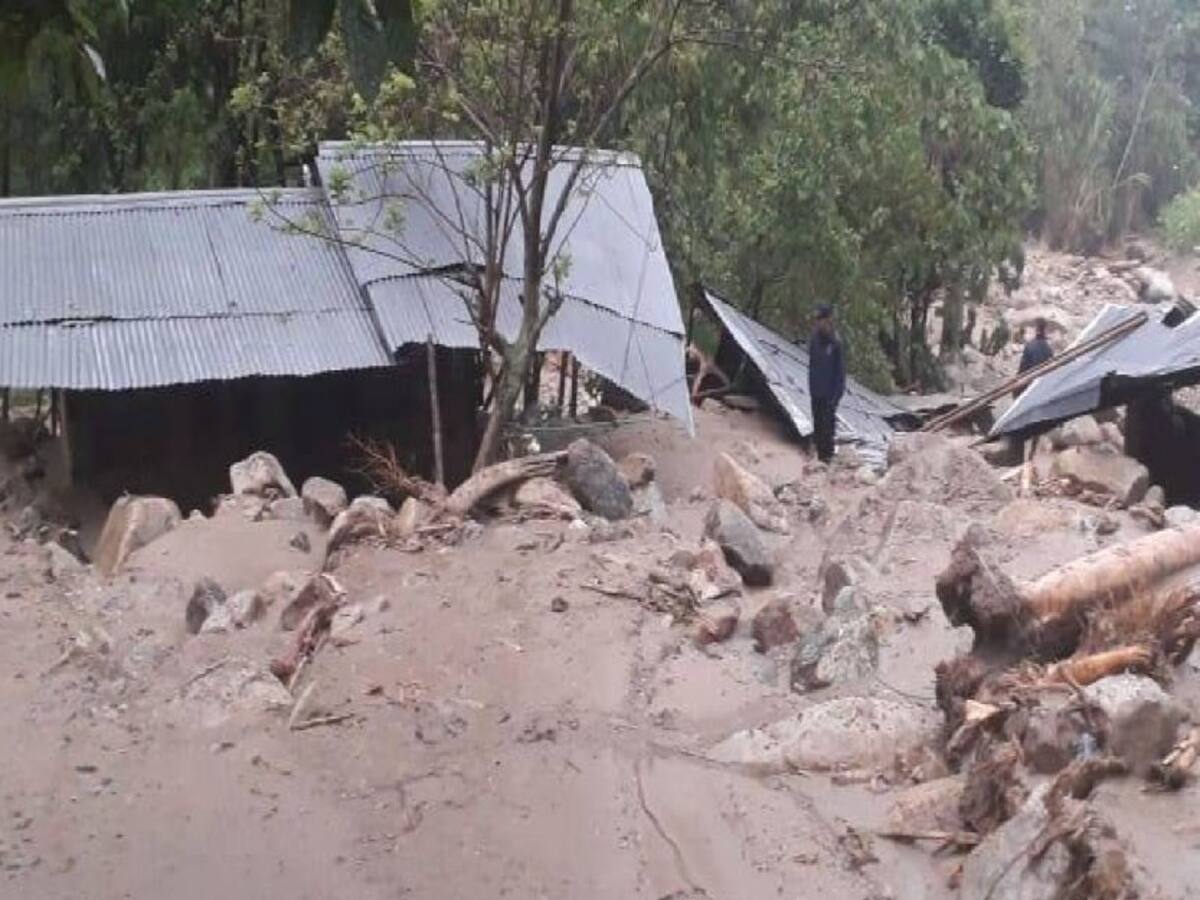 Suspenden búsqueda de desaparecidos en avalancha