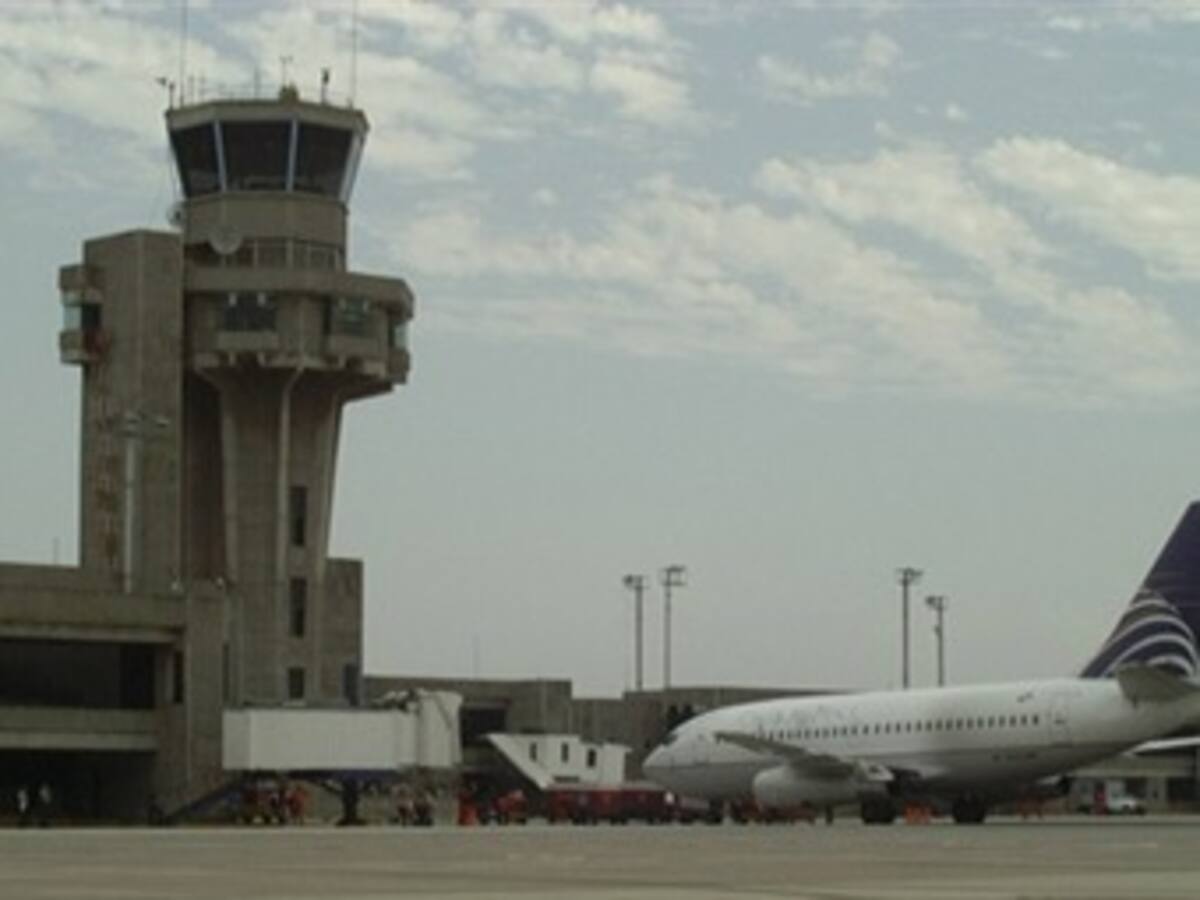 Aerocivil invertirá más de 13.000 millones de pesos en el aeropuerto Ernesto Cortissoz