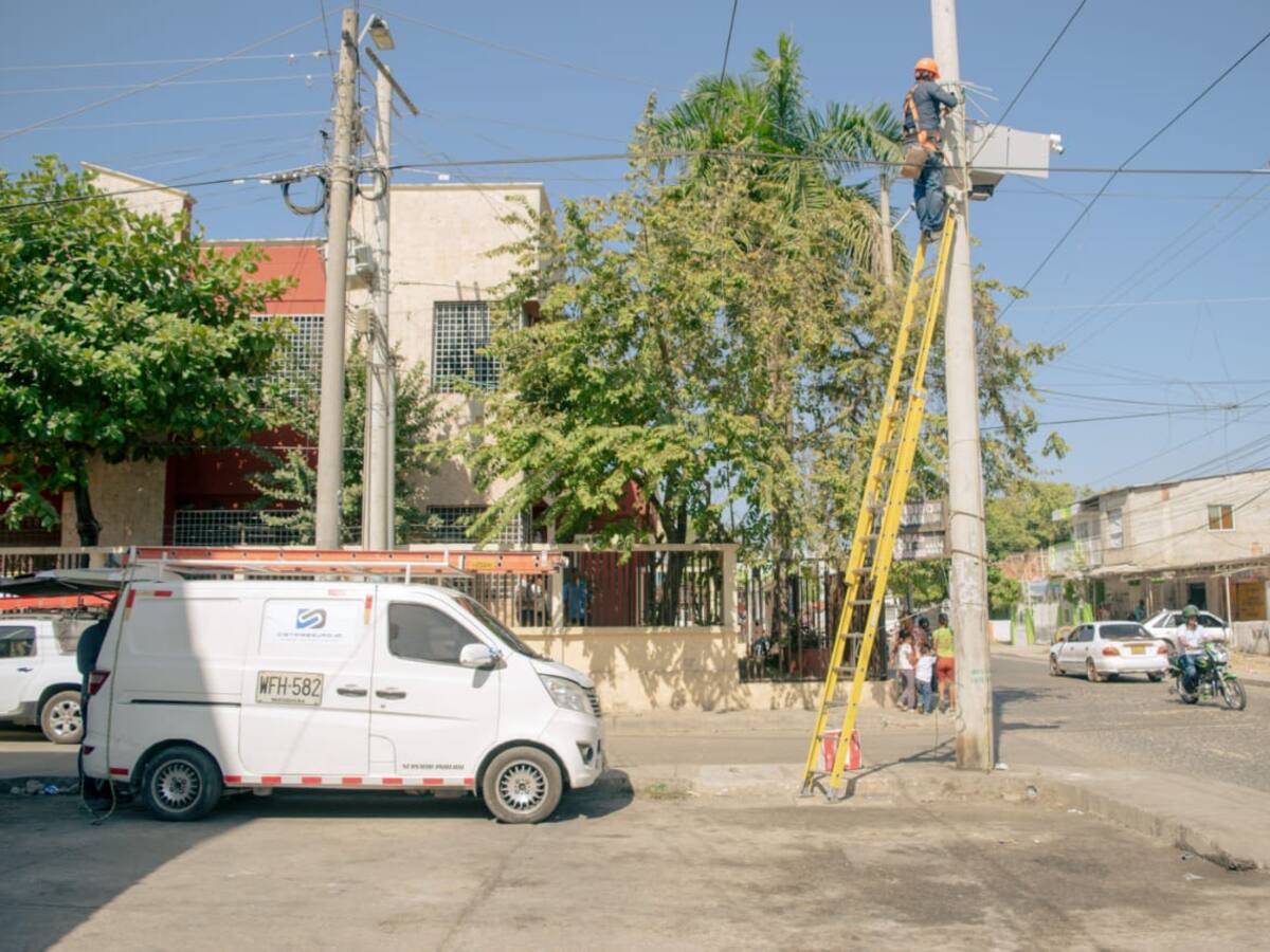 Distriseguridad inició instalación de alarmas y cámaras en instituciones educativas