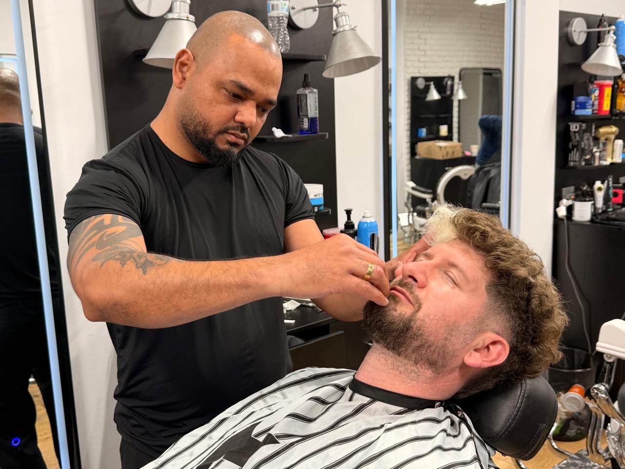 El colombiano David Durango consolida legado profesional en el mundo de la barbería