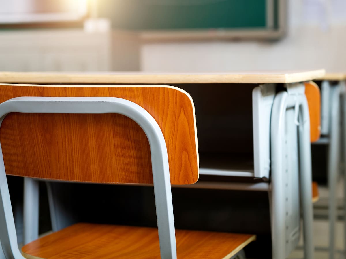 Por amenazas suspenden clases en colegio señalado de discriminar a una niña con síndrome de Down