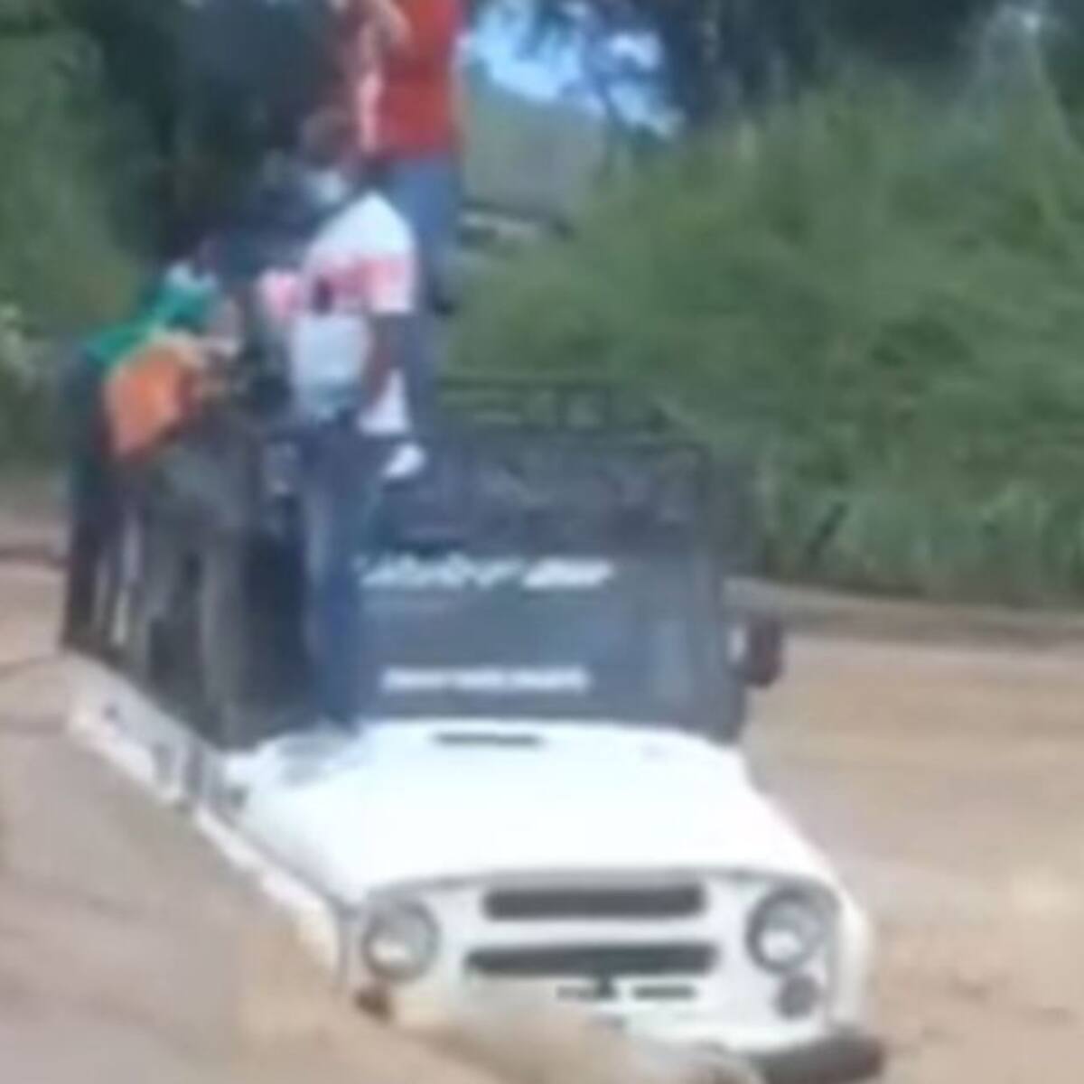 Emergencia: vehículo fue arrastrado por una quebrada en el Sur del Tolima