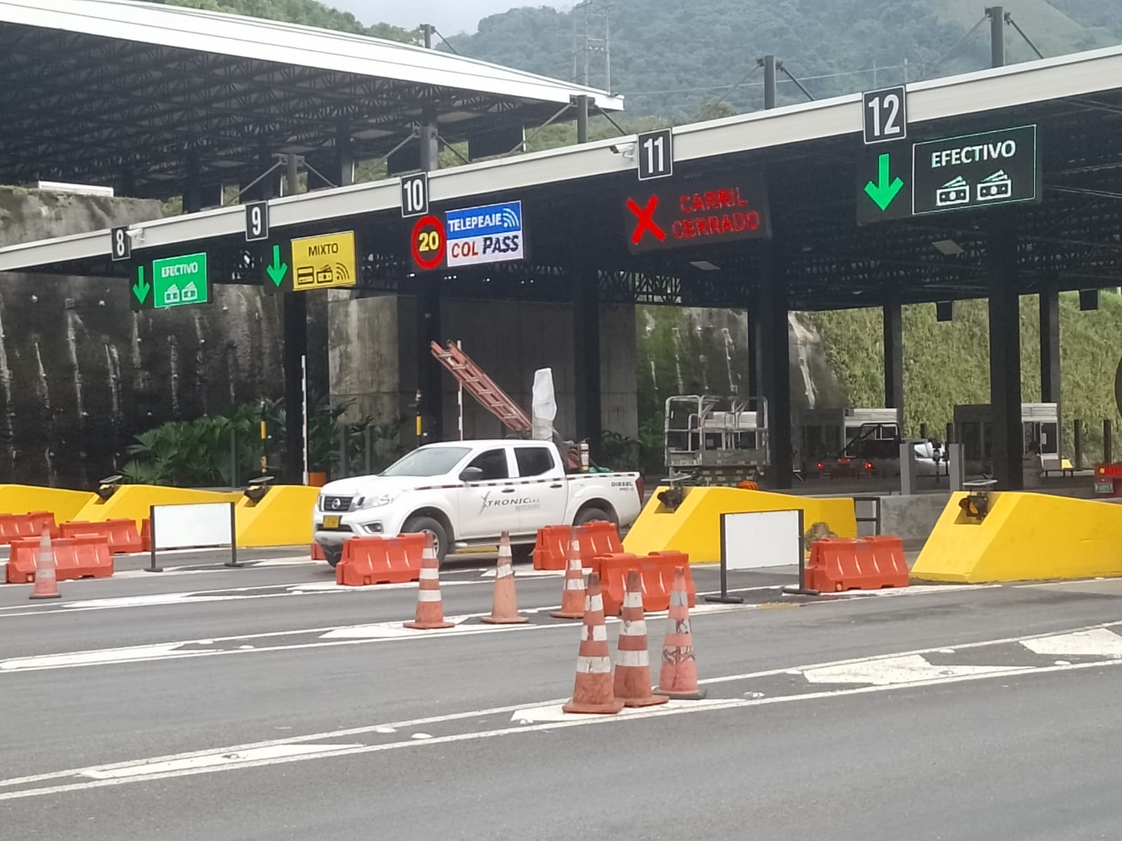 Infraestructura del Peaje Pipiral en la Vía al Llano.