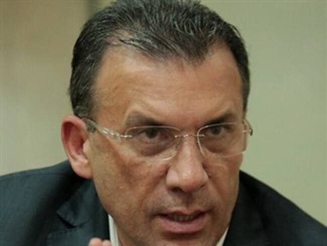 Óscar Iván Zuluaga es ave de corto vuelo: Roy Barreras