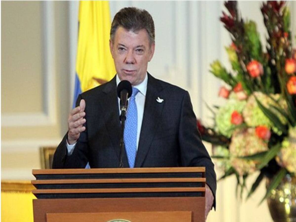 Santos promete 250.000 nuevos empleos desde la TIC para el 2018