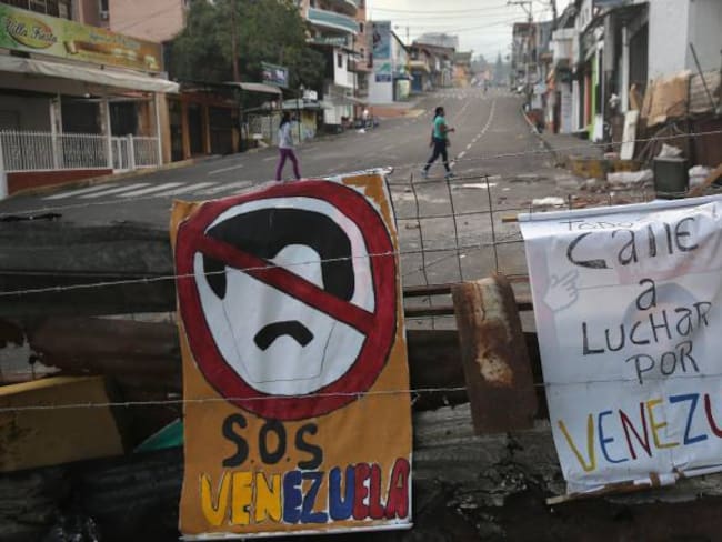 Con incertidumbre y división comienzan conversaciones de gobierno Venezuela y oposición