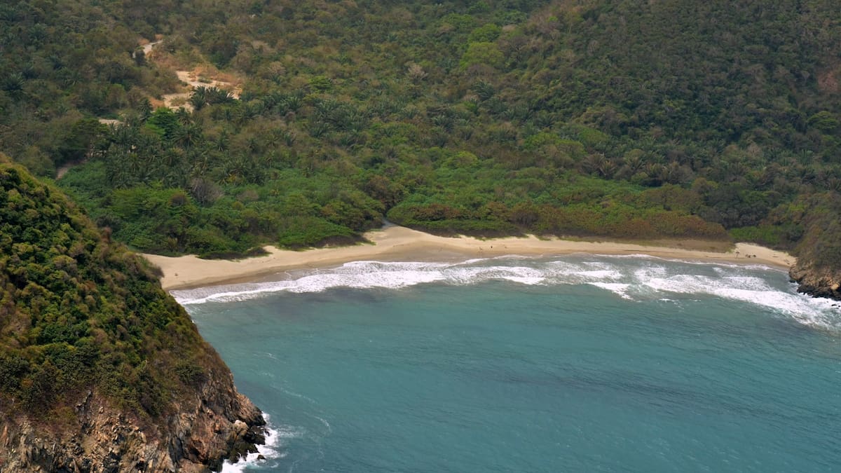 Parques Nacionales lamenta el fallecimiento de tres turistas en playas de Santa Marta