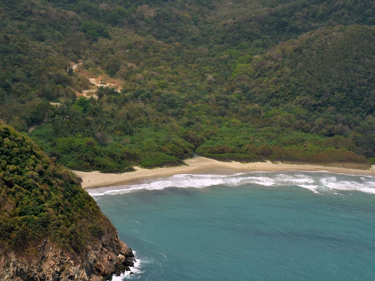Parques Nacionales lamenta el fallecimiento de tres turistas en playas de Santa Marta