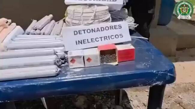 Incautación de explosivos para la minería ilegal en Remedios, Antioquia. Foto: Policía Nacional.