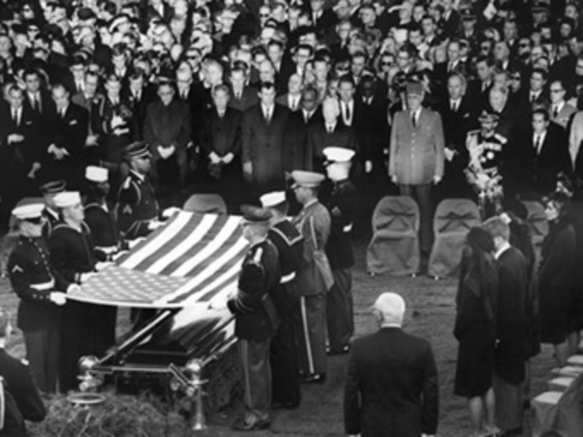 50 años después de la muerte de Kennedy, su asesinato es un misterio