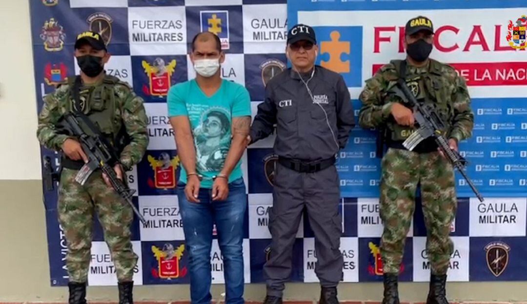 El señalado al parecer accionó un arma de fuego con la víctima, por problemas personales.