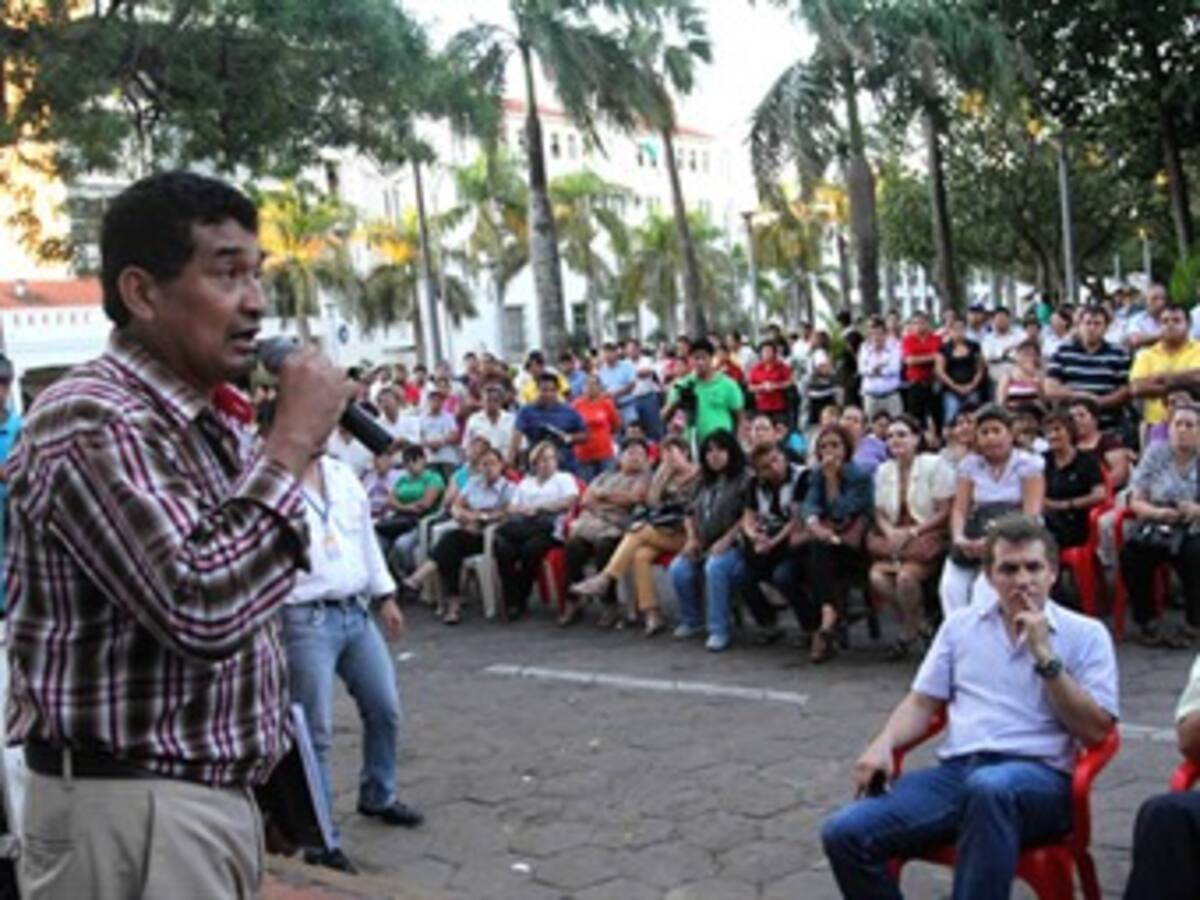 Huelga de trabajadores de la extinta telecom piden reabrir la sede de Sincelejo