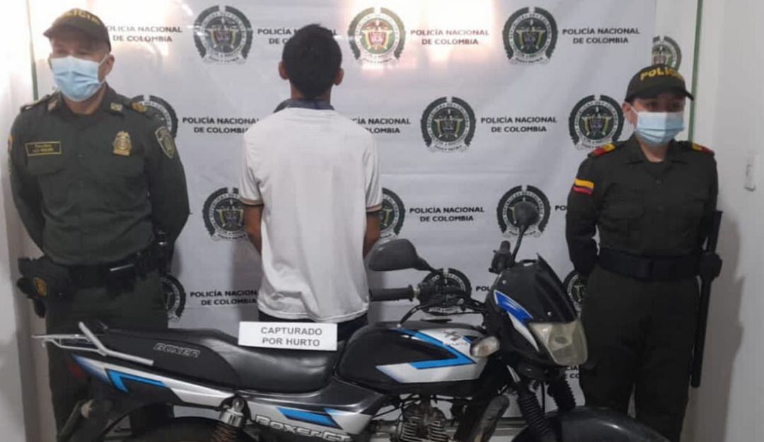 Capturado por presunto hurto de una motocicleta
