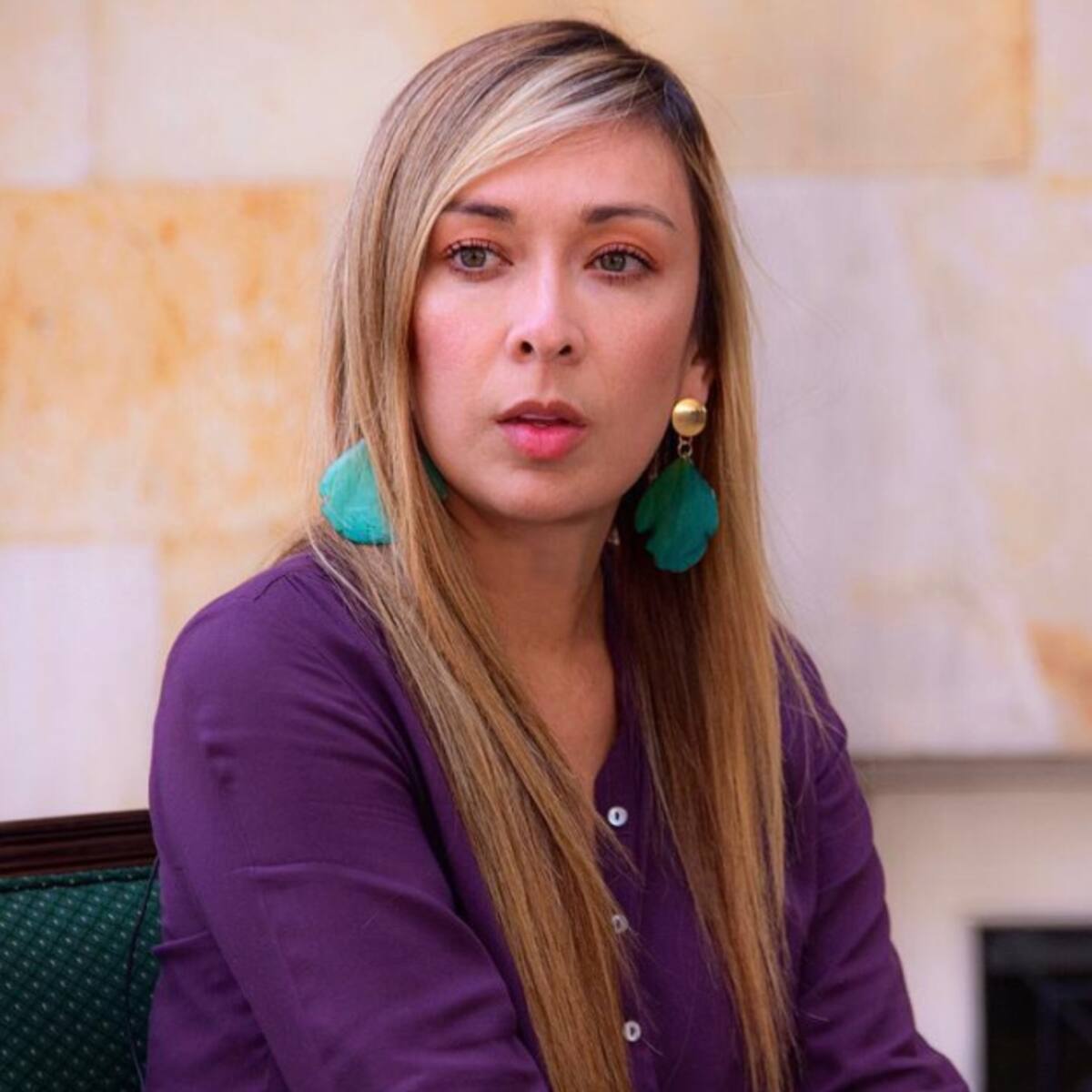 Katherine Miranda radicará proyecto de ley para poner impuestos a las iglesias