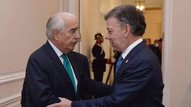 Andrés Pastrana volvió a pedir juicio de indignidad contra el presidente Juan Manuel Santos. Foto: Colprensa