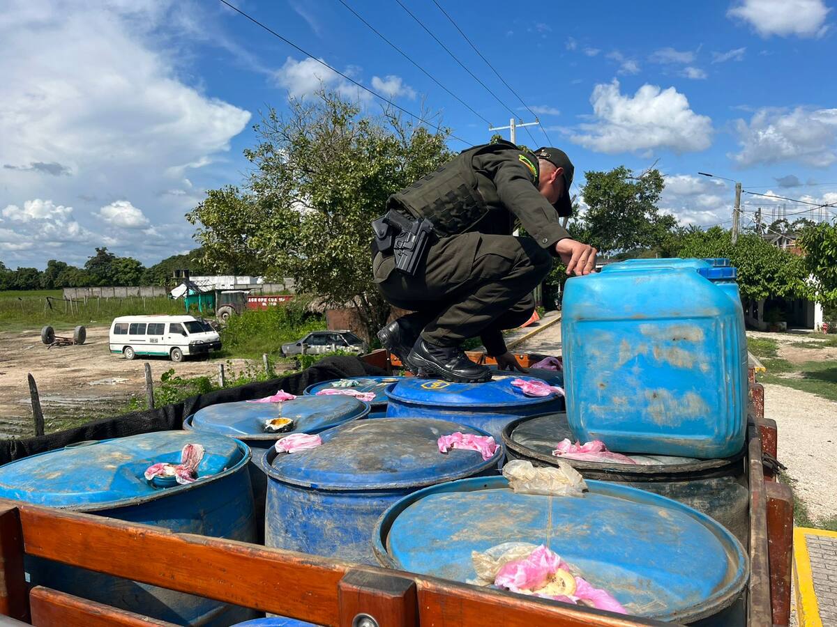 Policía incautó 618 galones de gasolina en el sur de Bolívar