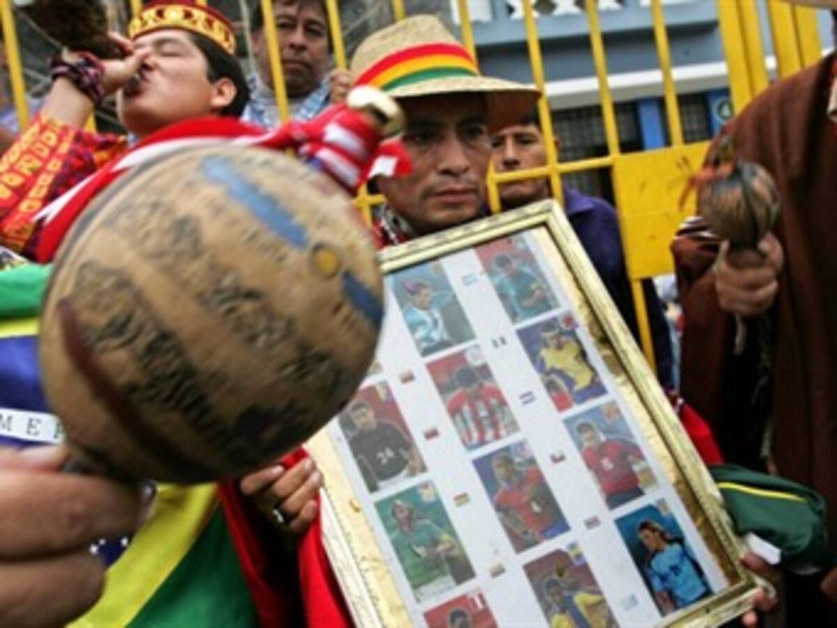 Chamanes peruanos vaticinan un hexacampeonato