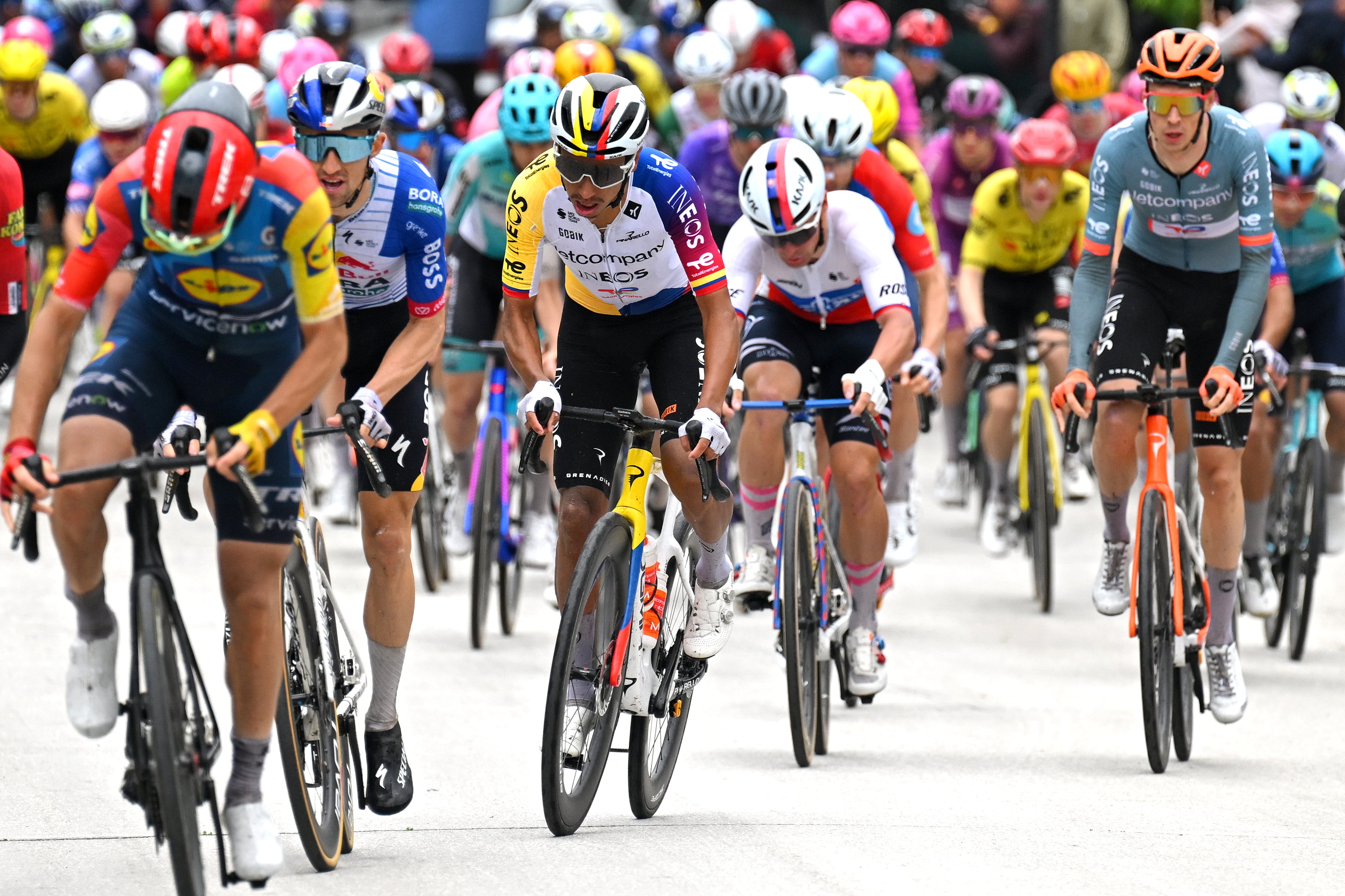 Egan Bernal durante su participación en el Giro de Italia. (Photo by Tim de Waele/Getty Images)