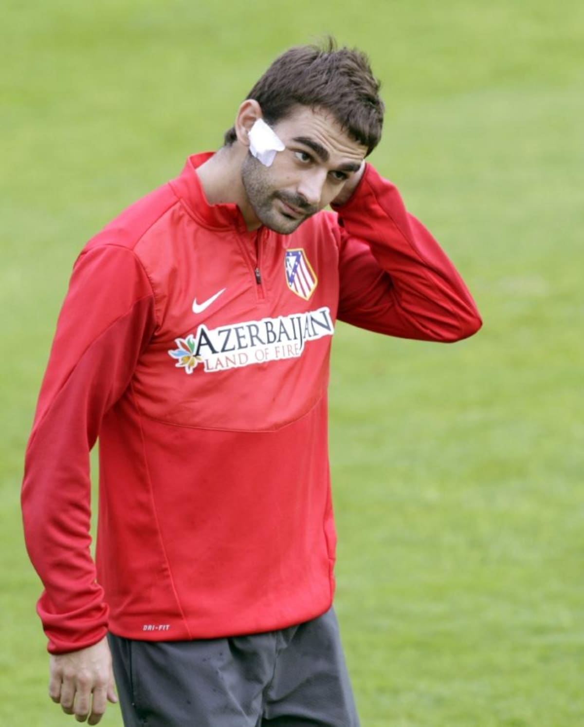Diego Costa entrenó con su equipo en medio de la polémica que ha generado si será convocado a la Selección de España o Brasil.