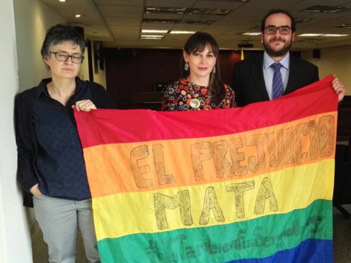 Condenan a exveedora de colegio por discriminacion sexual en caso Sergio Urrego