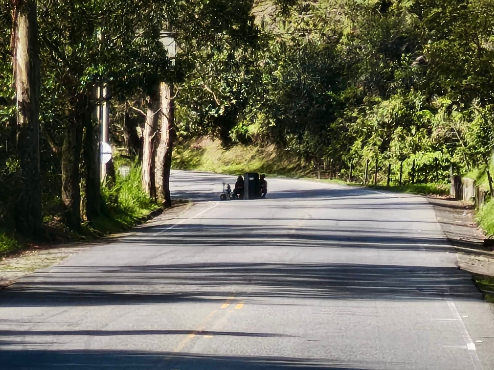Artefacto explosivo en la vía Medellín - Costa Caribe. Foto: Cuarta Brigada.