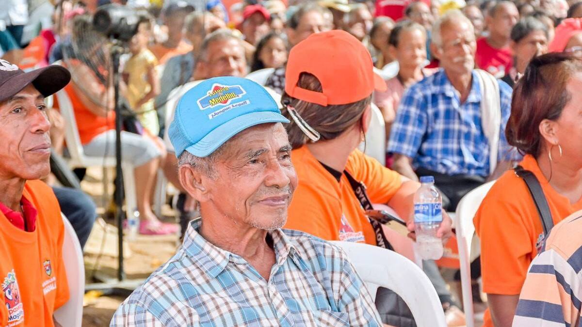 Por primera vez, 80 ‘abuelos’ conocen el mar y zonas emblemáticas del Magdalena