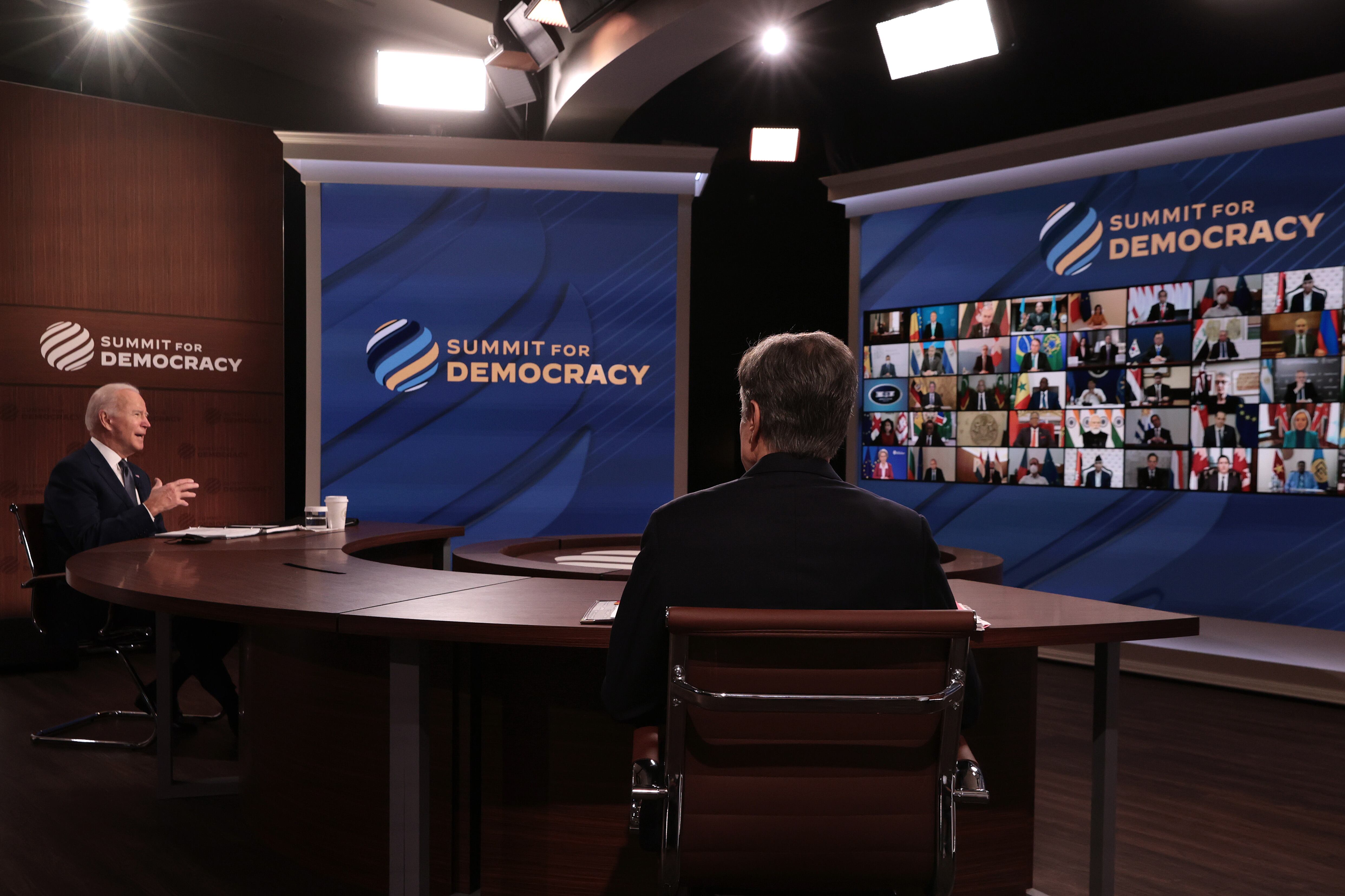 Biden extendió formalmente la invitación a Petro para participar en Cumbre de la Democracia