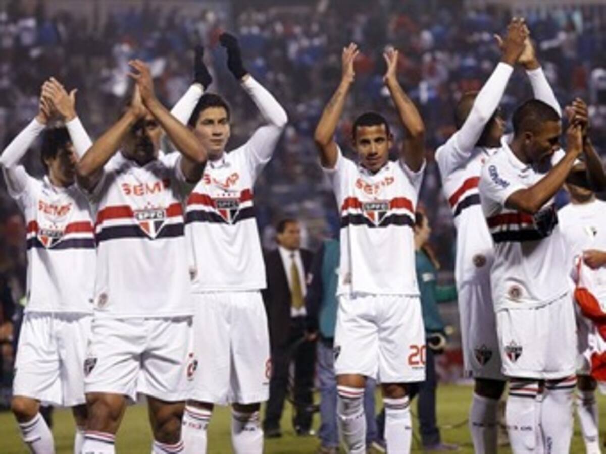 Sao Paulo consiguió la ventaja con gol en el último minuto