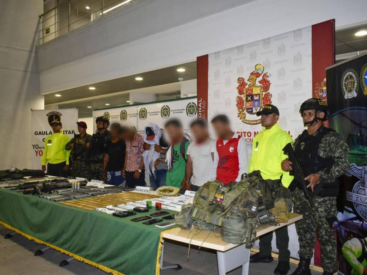 Fueron capturados en flagrancia seis miembros de las disidencias que están en diálogos