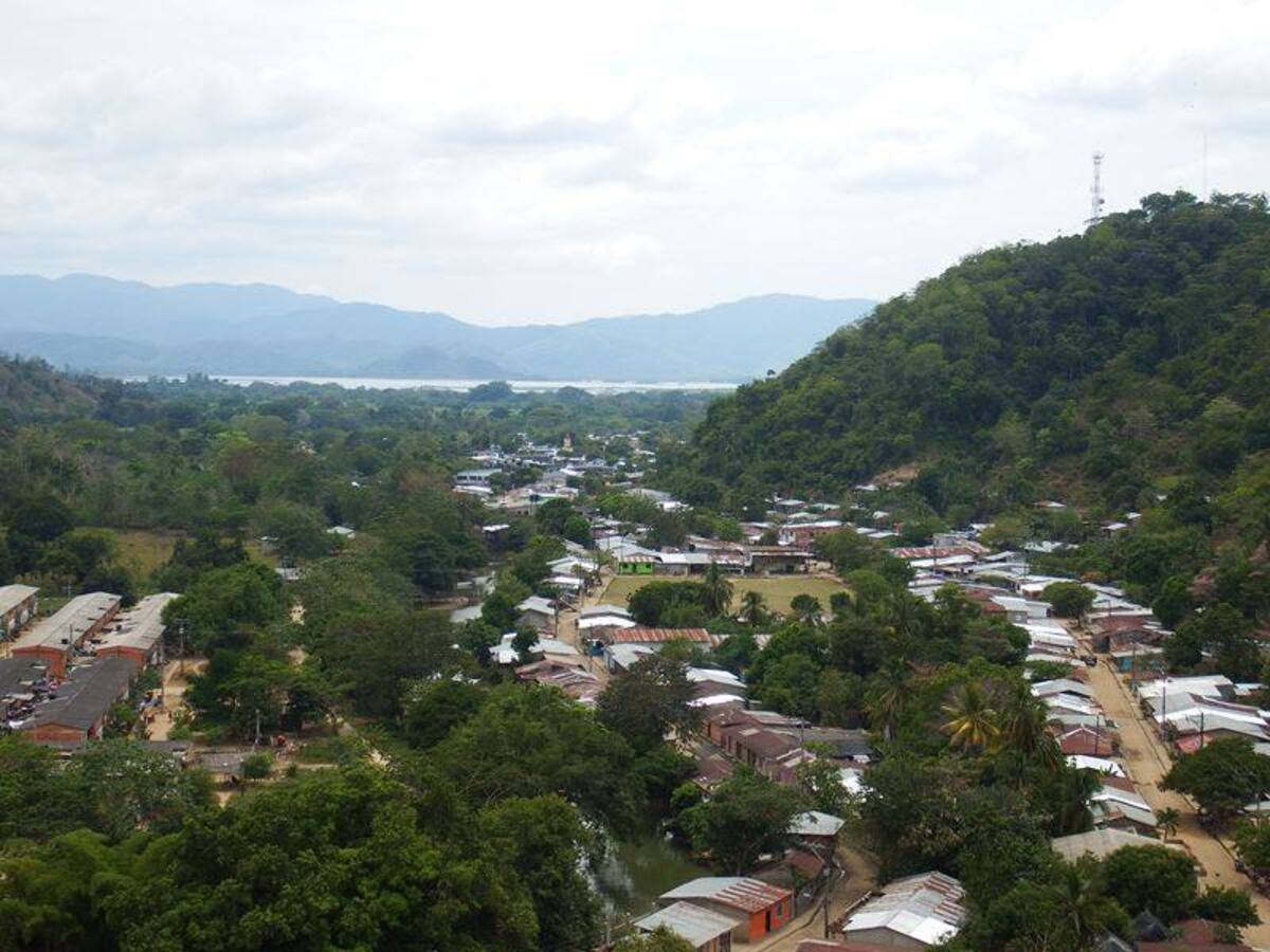 Más de 100 personas desplazadas por disputa de grupos armados en Montecristo, Bolívar