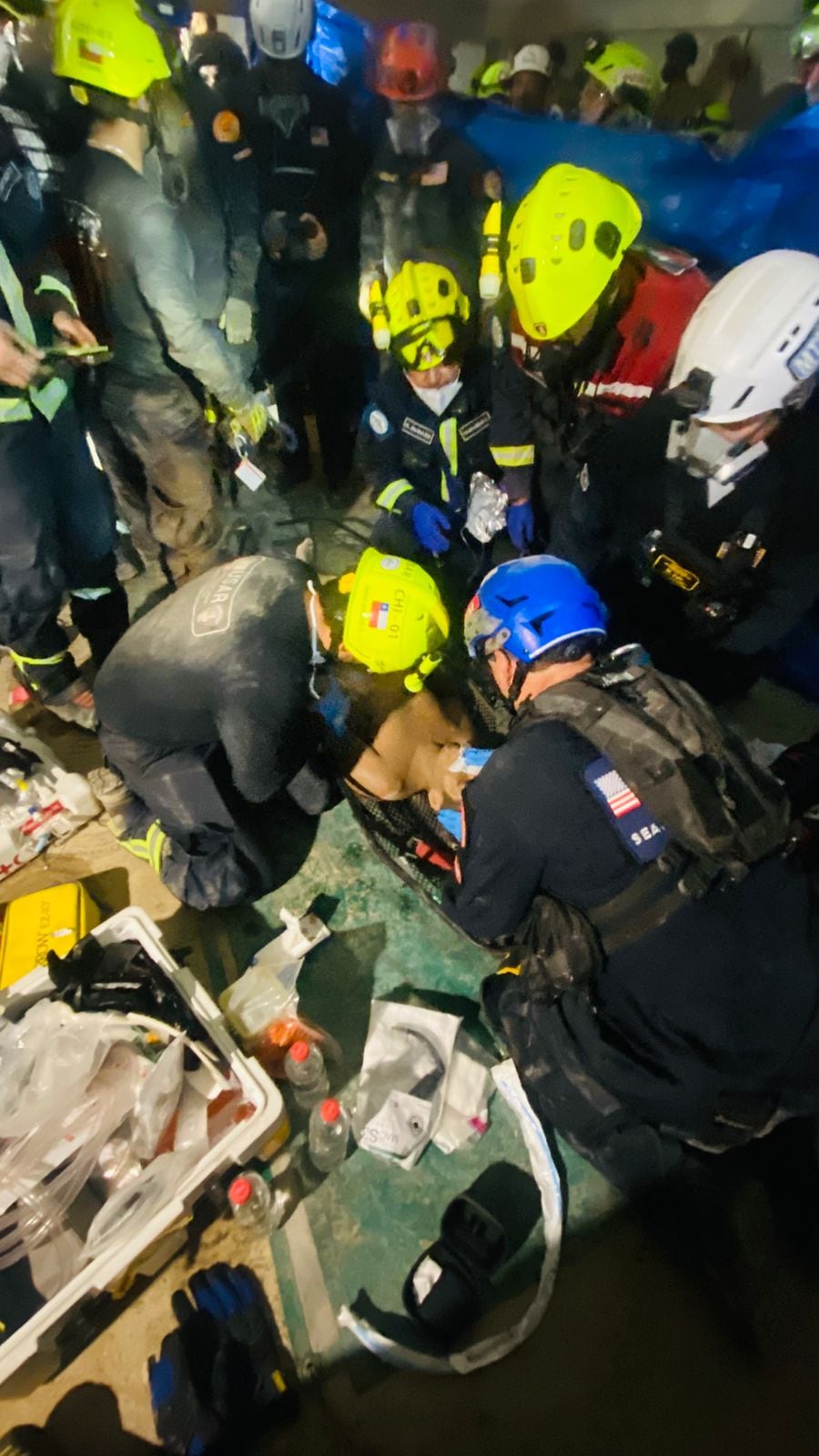 Operación de rescate de Hernán Gil en Venezuela tras terremotos. Fotos: USAR Bomberos de Chile