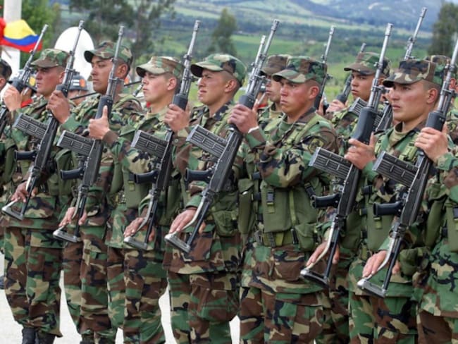 Proyecto de ley fijaría en 18 meses el servicio militar obligatorio