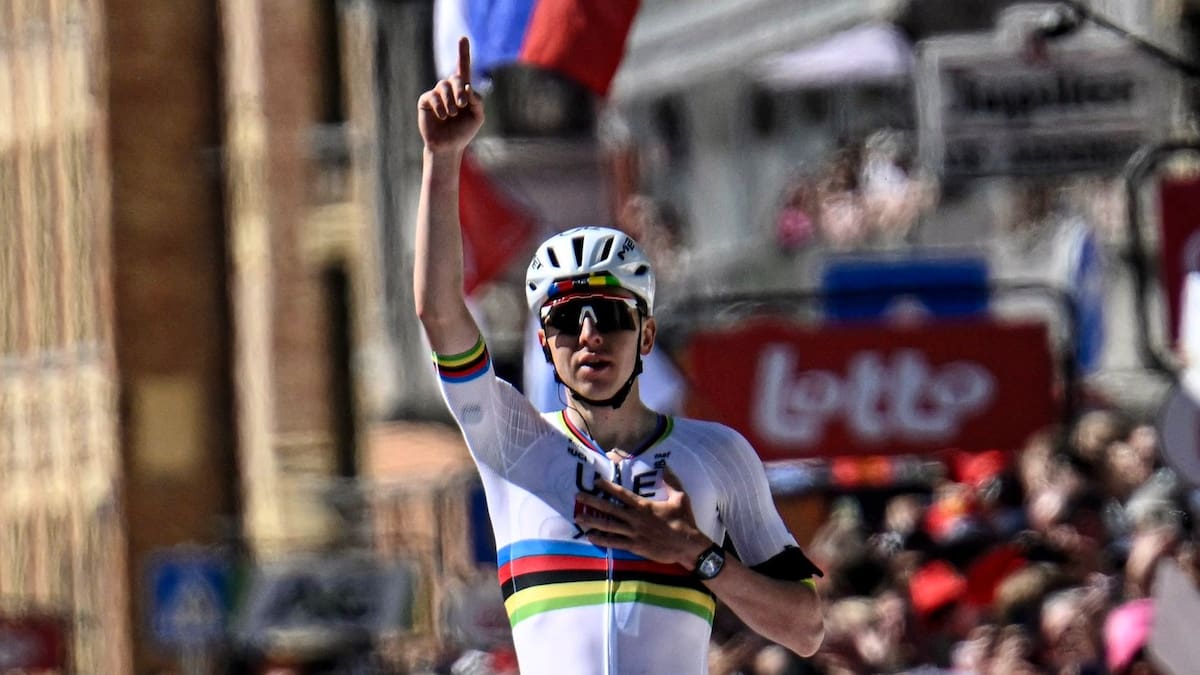 Video: Tadej Pogacar le dedicó el triunfo en Bélgica al colombiano Cristian Muñoz