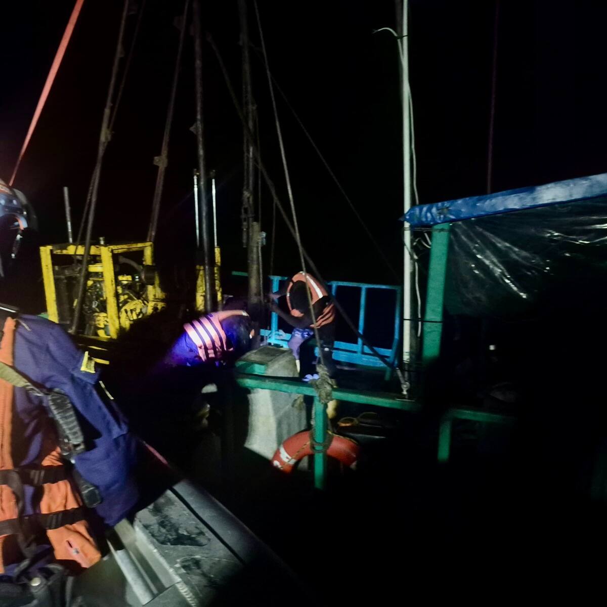 Rescatan a dos personas tras emergencia en embarcación durante mediciones del océano en Buenaventura
