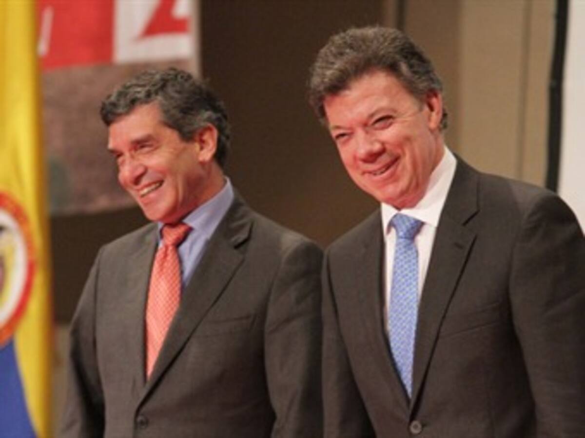 Si ustedes me consideran su presidente, yo los considero mi partido: Santos a los liberales