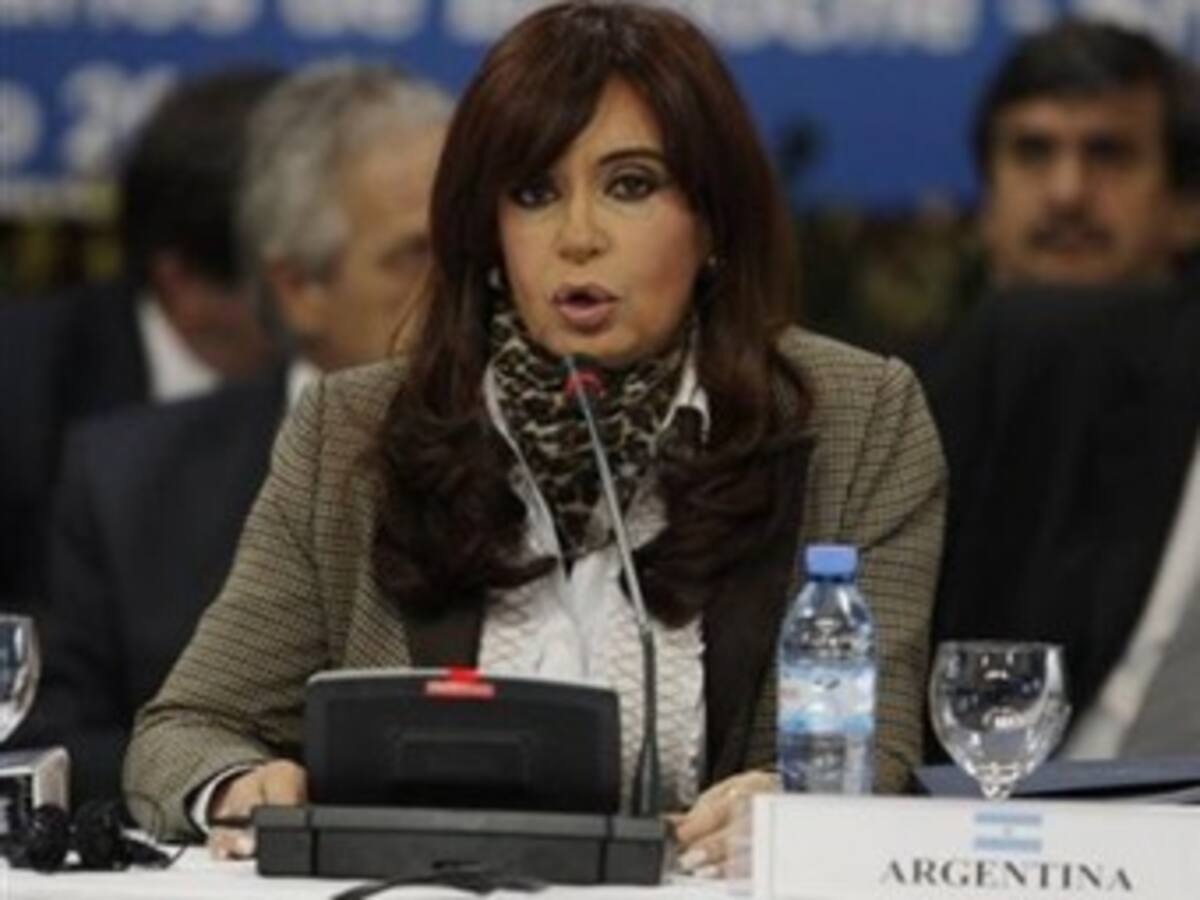 Cristina Fernández: Cuestionamiento no es contra Colombia, sino contra tropas extrarregionales