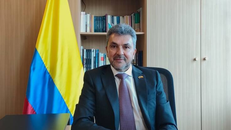 “No entendimos qué pasó”: Edgar Rojas, retirado de su cargo como cónsul en Bilbao