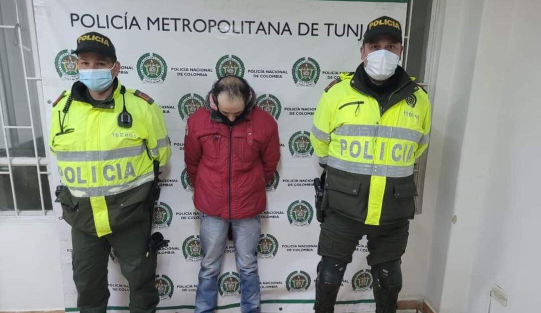 Según fuentes cercanas a la Fiscalía, el hombre falleció mientras era custodiado por integrantes de la Policía Nacional