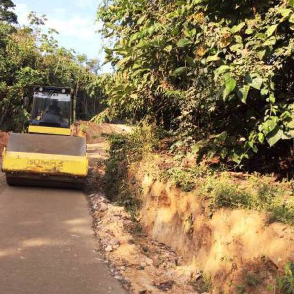 Fedecafeteros arreglará vías terciarias de Risaralda