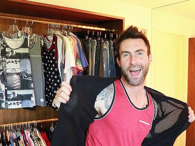 El cantante estadounidense decidio experimentar con su corte de cabello y este fue el resultado.