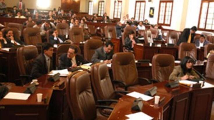 Denuncian que la simpatía por Chávez 'se coló' en el Concejo de Bogotá