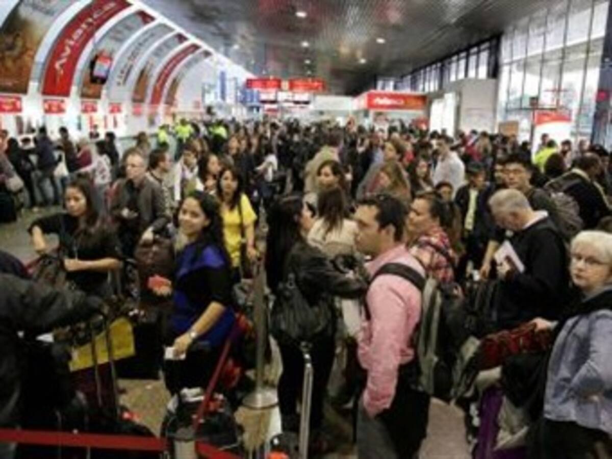 Más de 3.000 pasajeros afectados en El Dorado por retraso de vuelos